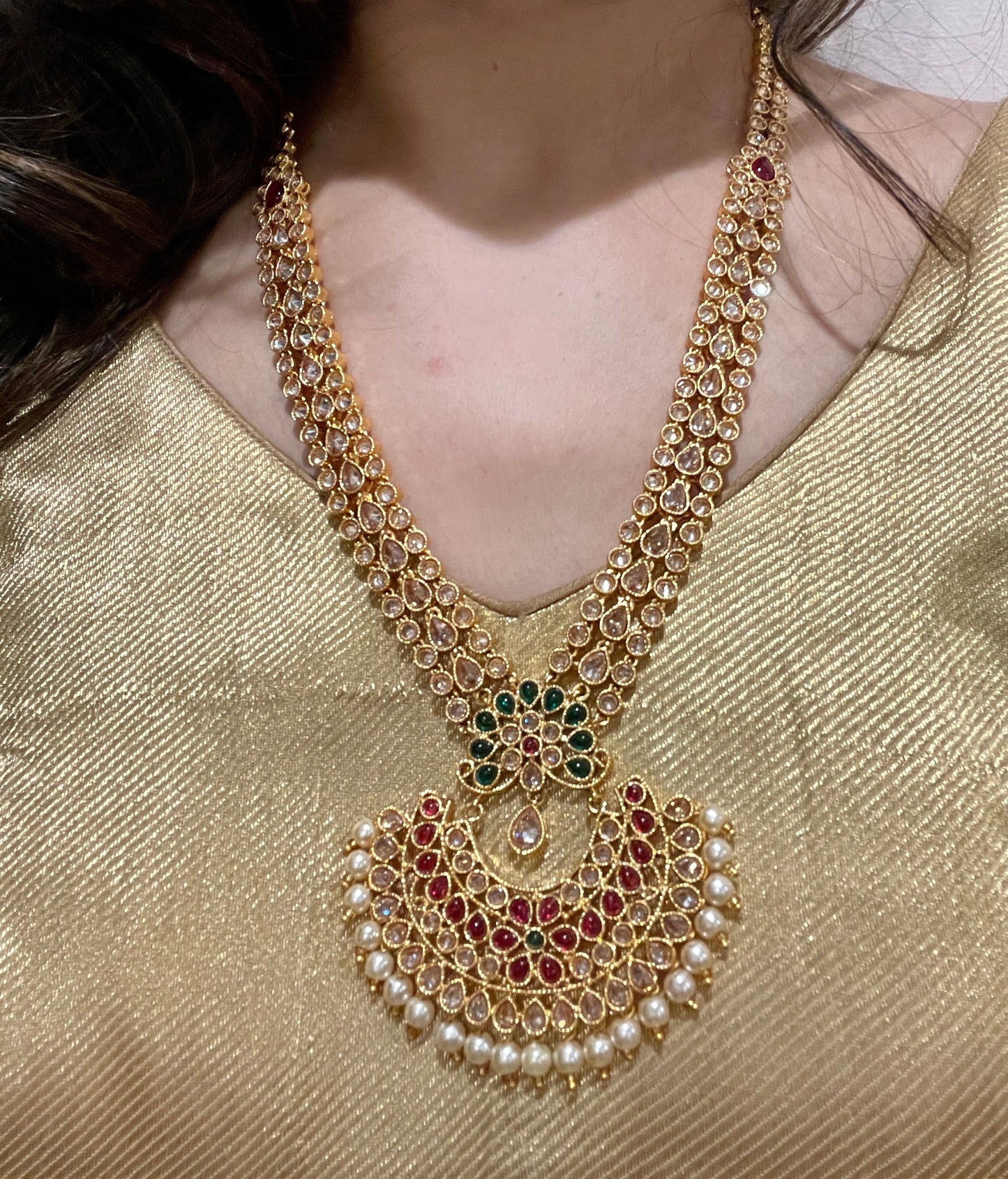 Conjunto de collar largo Temple