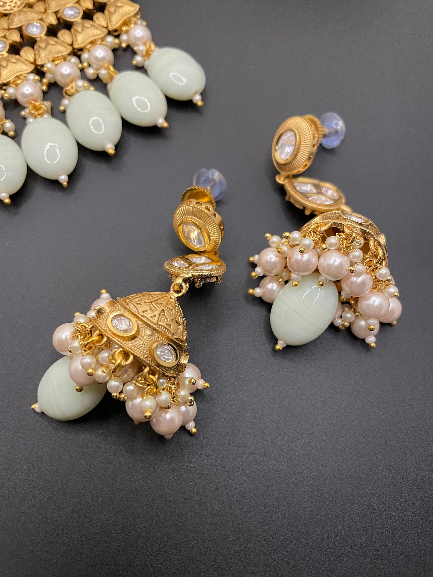 Conjunto de gargantilla de oro