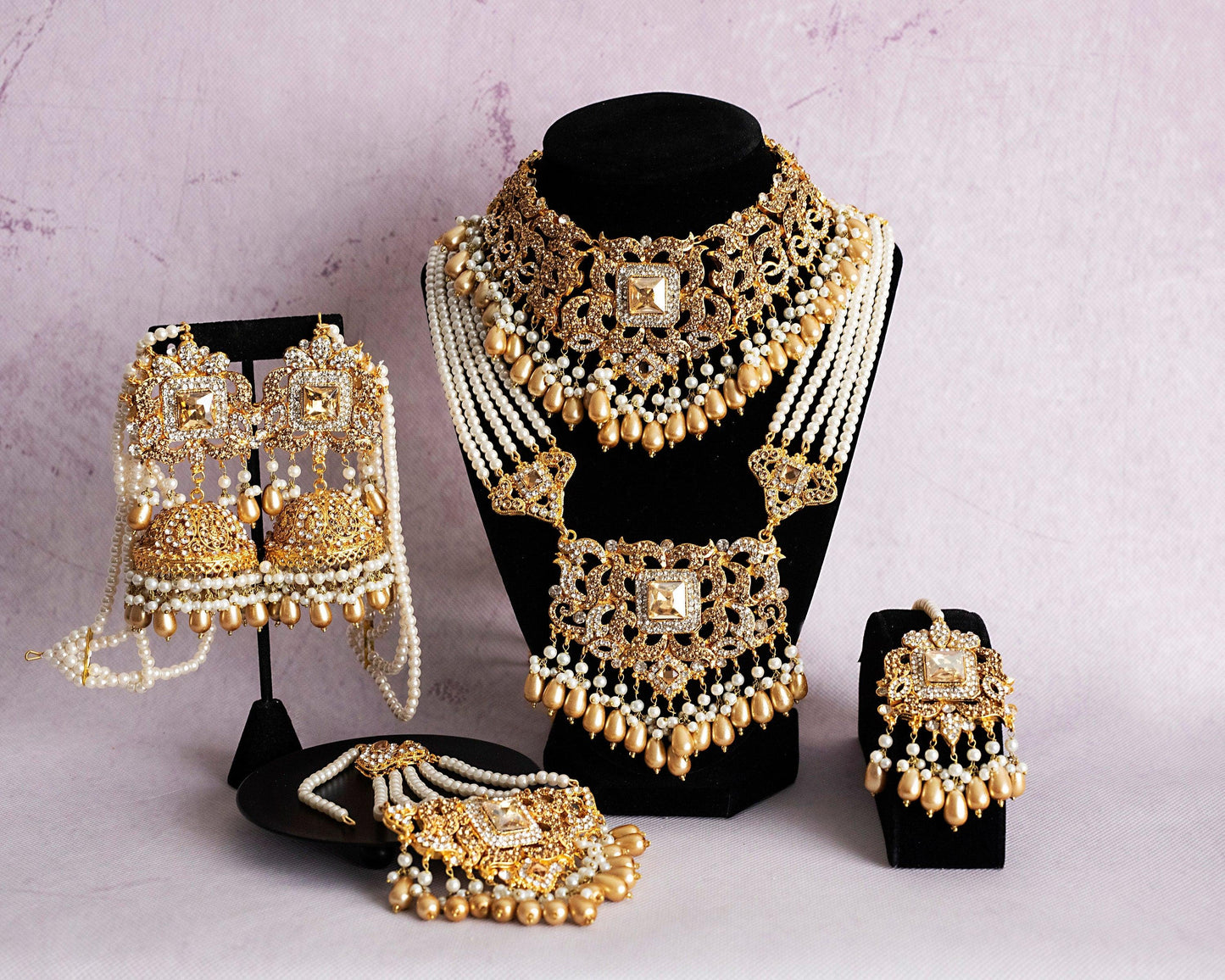 Sadie SET