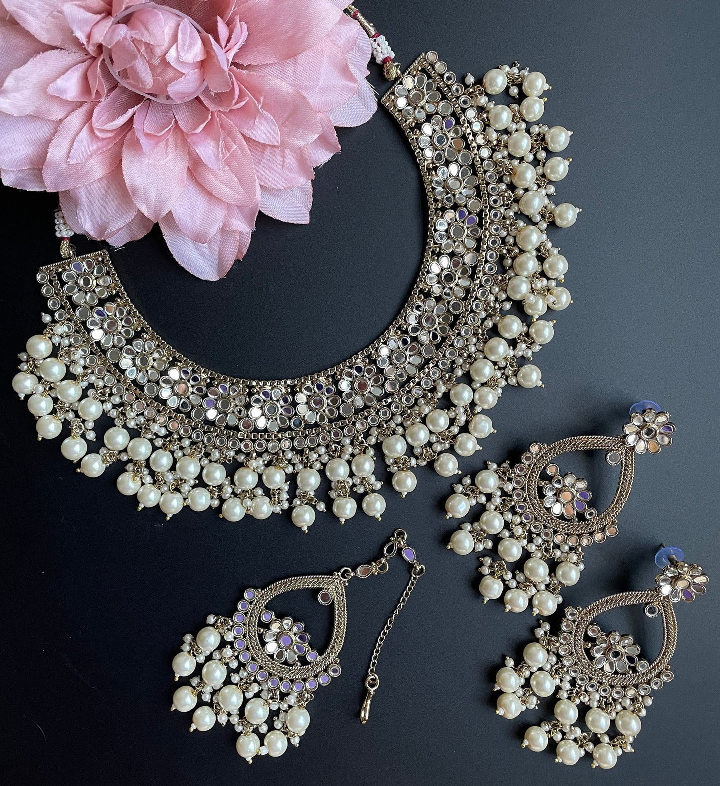 Mirror choker set