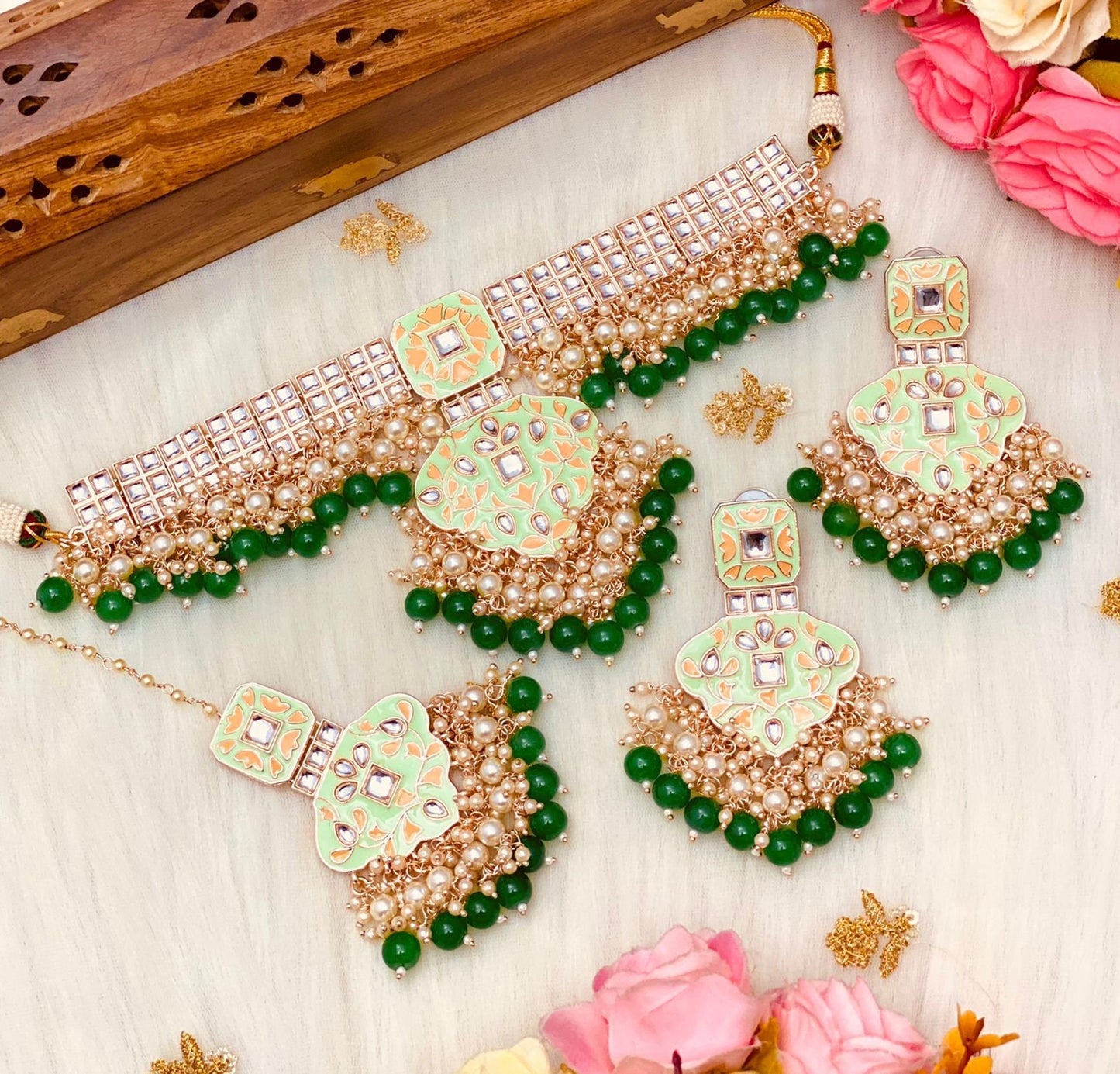 Meenakari kundan green choker