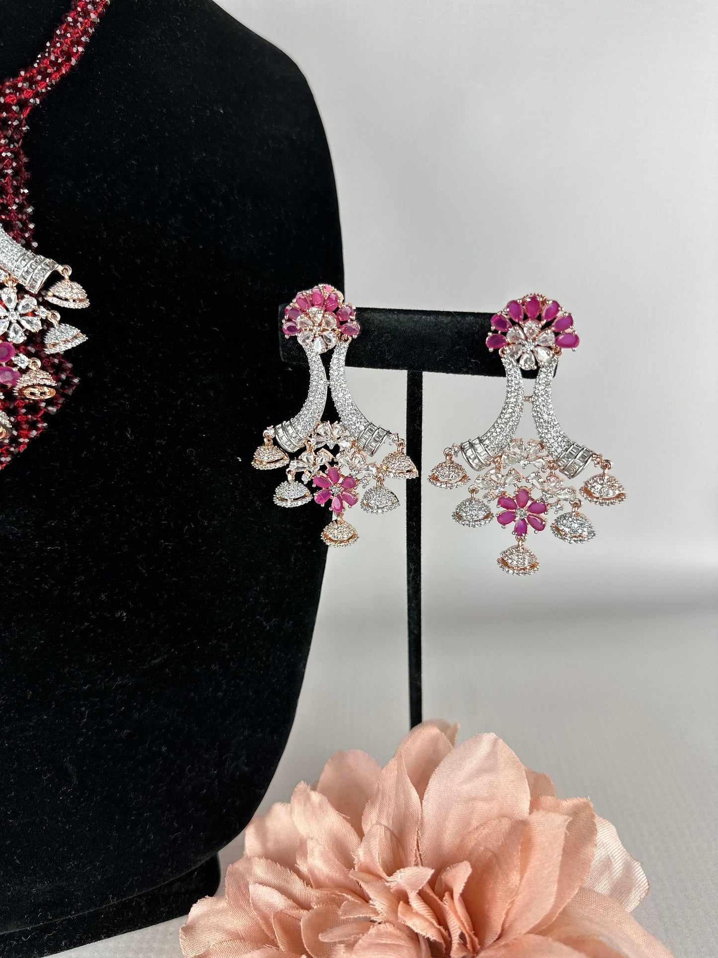 Gargantilla de diamantes de rubí/gargantilla roja de cuentas hidro con jhumka ad/juego de gargantilla nupcial india/pendientes de collar de gargantilla de diamantes rojos/conjunto de collar colgante