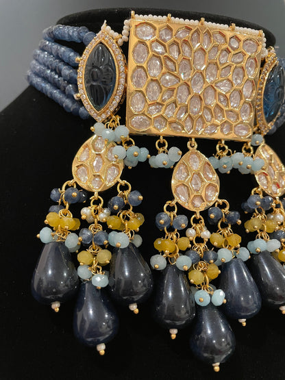 Gargantilla azul moderna con jhumka/Conjunto de kundan de oro/Joyería sabyasachi de recepción/Gargantilla india azul/Gargantilla Polki/Joyería de boda india/novia