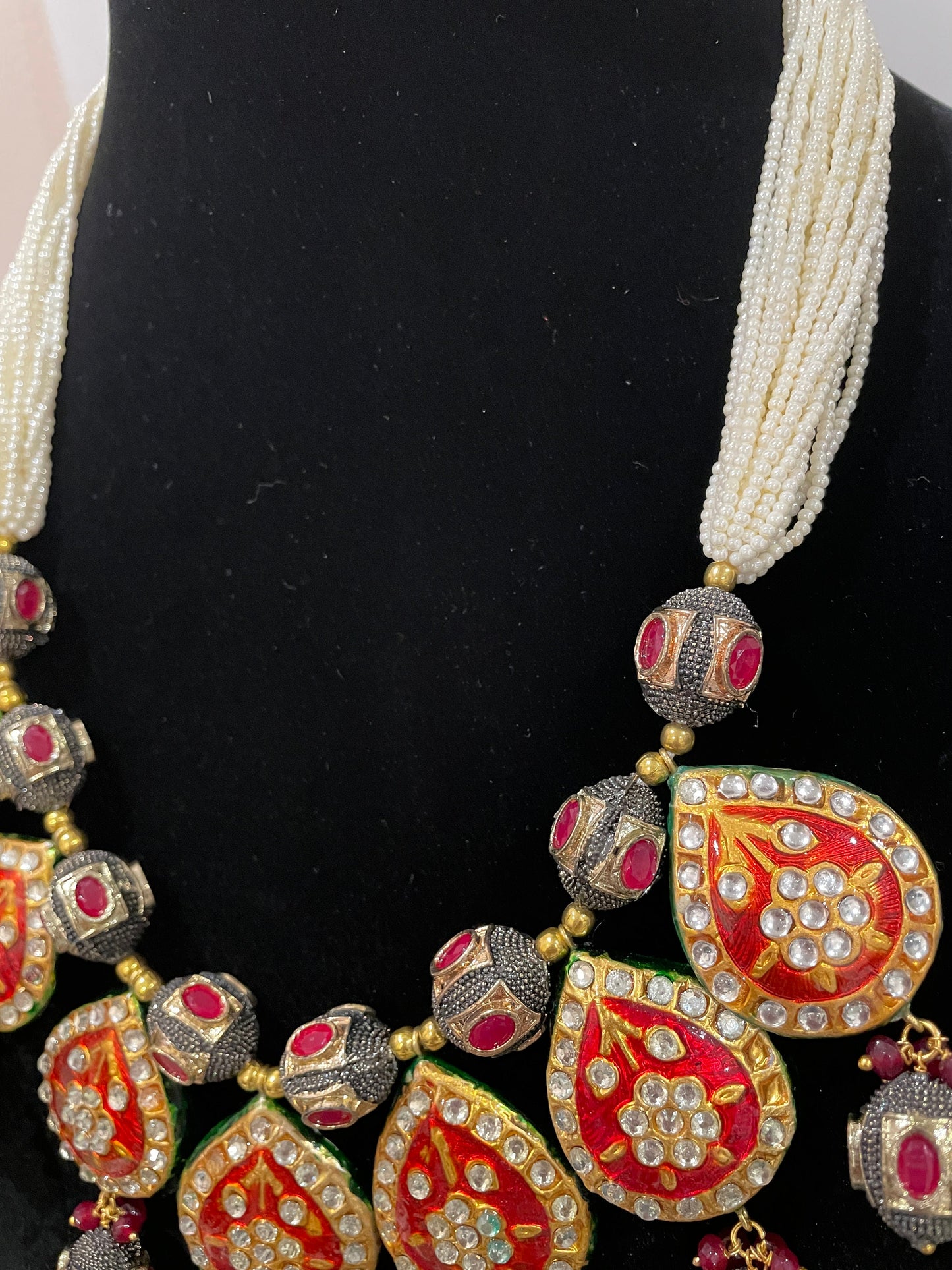 Meena Red Pearl Necklace Set