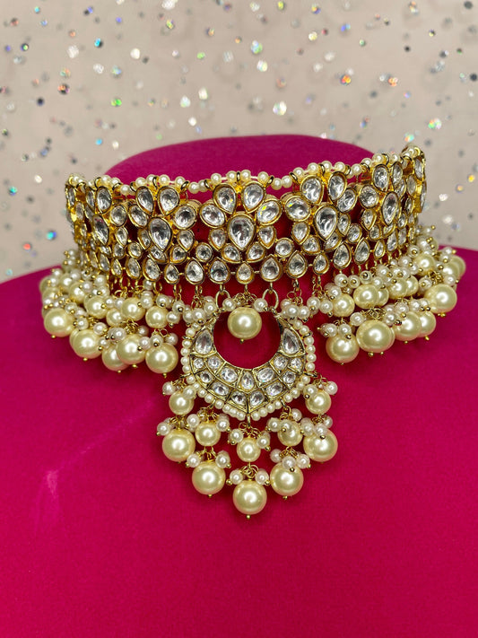 Gold Kundan Choker with Pearls  MerakeJewelry