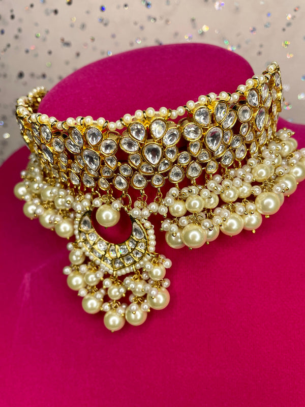 Gold Kundan Choker with Pearls
