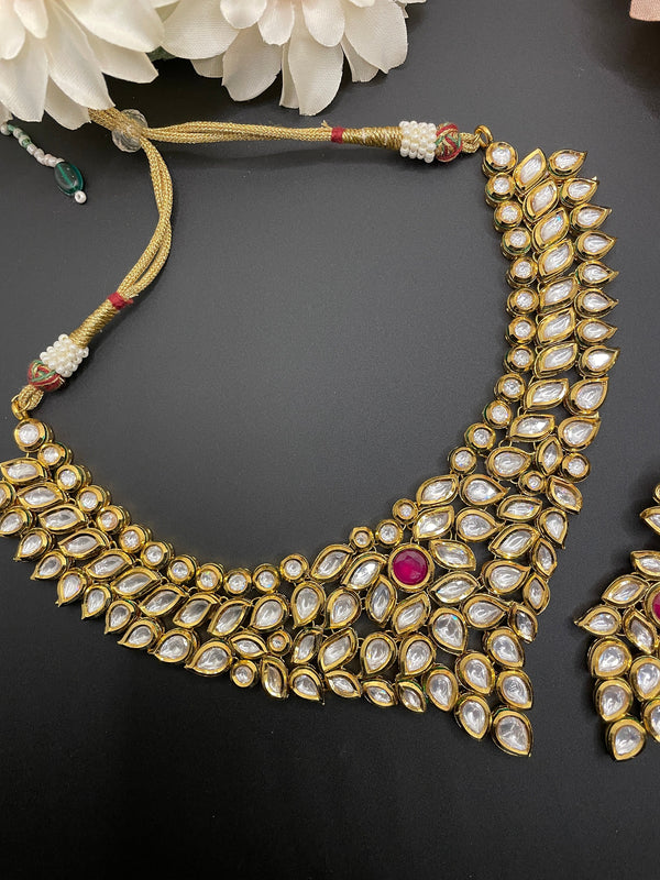 Conjunto de gargantilla Kundan de rubí dorado