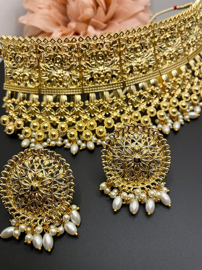 Collar Deepika Bronce Antiguo