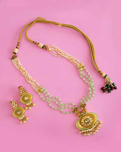 Indian Bridal jewelry, Hyderabadi Jewelry, pakistani jewelry, jaipur indian mala set, long haar mala set,green and gold long set/beaded long
