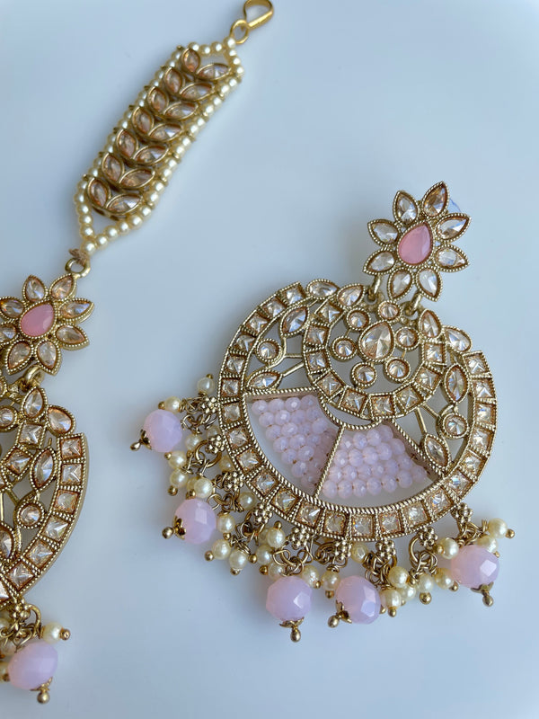 kundan tikka set/polki tikka set/Pink earrings and tikka set/gold jhumka and maang tikka/indian head jewelry/oversized jhumka with tikka