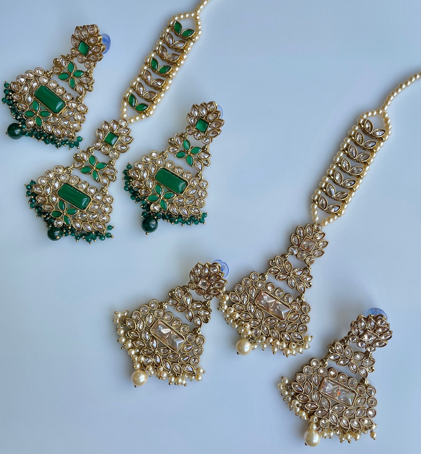 kundan tikka set/polki tikka set/green earrings and tikka set/gold jhumka and maang tikka/indian head jewelry/oversized jhumka with tikka