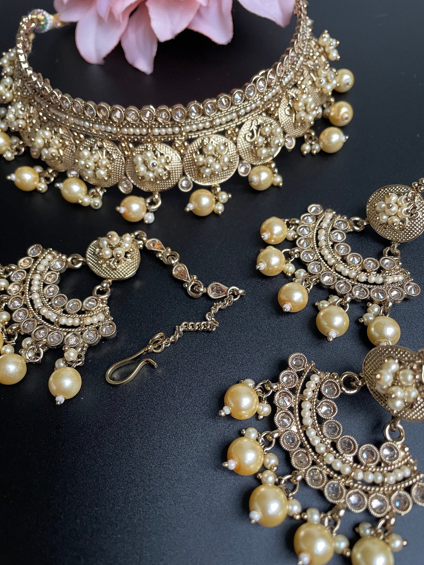 Indian gold wedding Jewelry/Indian wedding Choker/Polki Necklace/Indian Bridal Set/Kundan choker Set/Sabyasachi jewelry/bridal tikka jhumka