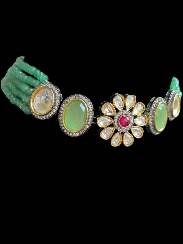 gargantilla verde rosa india/collar moderno indio con semental/joyería de Bollywood/gargantilla festiva brillante/pendientes florales/gargantilla con semental/conjunto verde