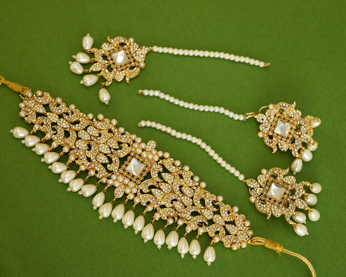 Gargantilla nupcial india de oro y perlas