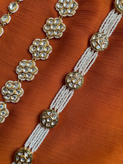 Sheeshphool perlas kundan, mathapatti blanco con tikka, joyería de boda paquistaní, cadena de cabeza india, banda de pelo indio, diadema india moderna