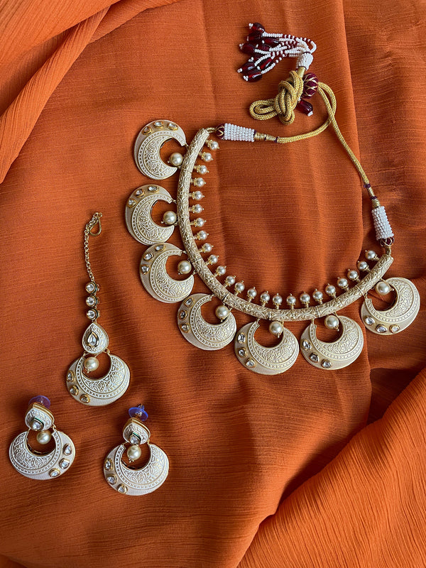 Indian meenakari Bridal jewelry,green hasli choker,pakistani wedding jewelry,kundan gold choker tikka Set, polki choker,white Bridal Set