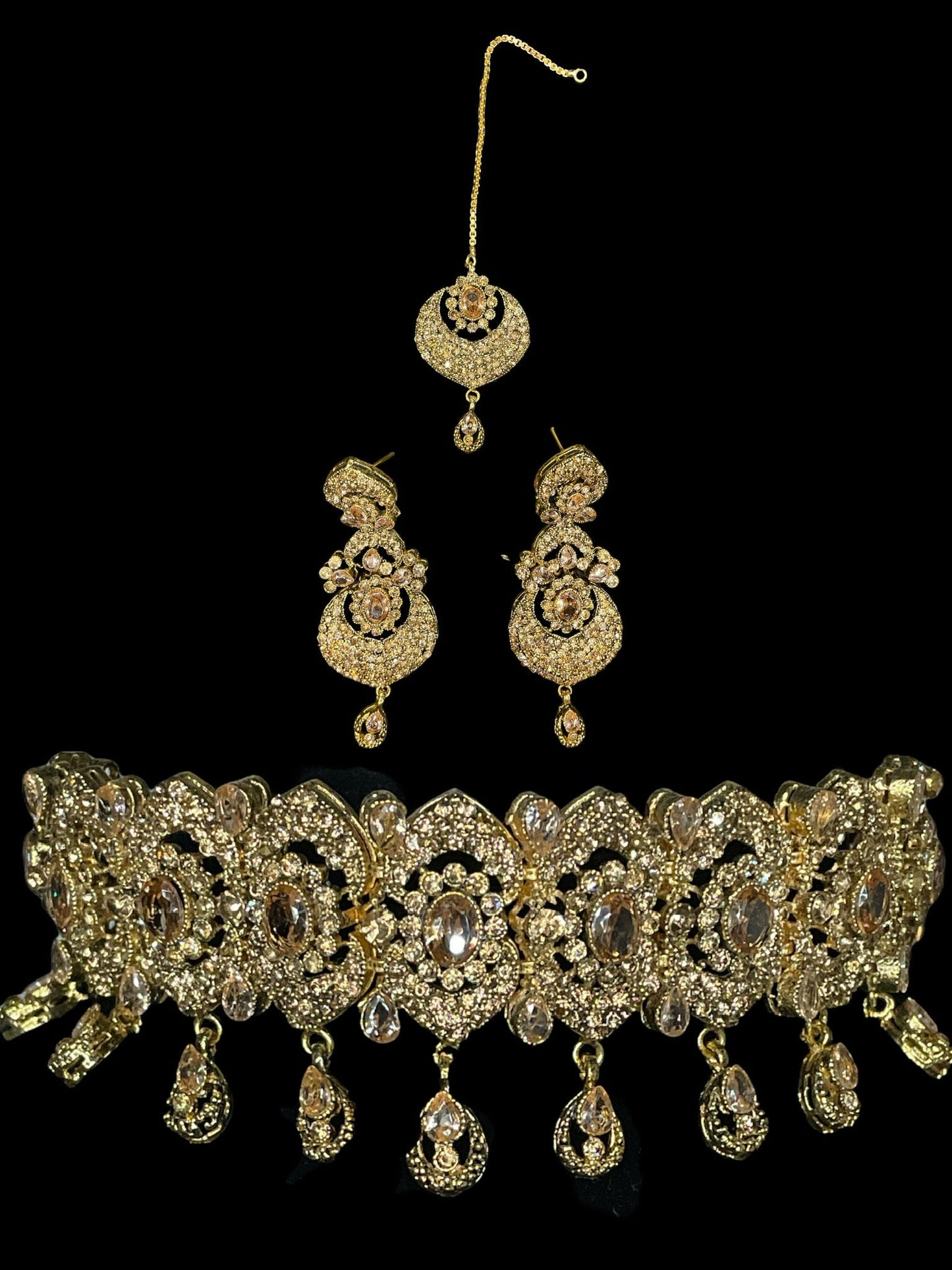 Indian Bridal jewelry/gold green red nikkah choker/pakistani wedding jewelry/Bridal Set with tikka jhumka/bronze antique maroon choker green
