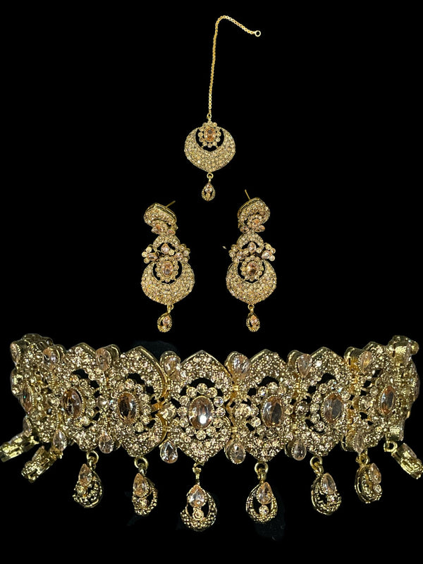 Indian Bridal jewelry/gold green red nikkah choker/pakistani wedding jewelry/Bridal Set with tikka jhumka/bronze antique maroon choker green