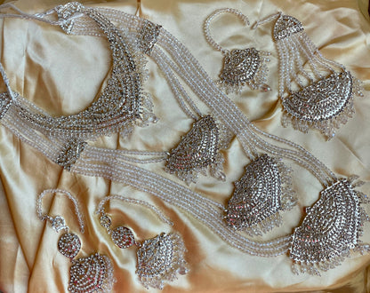 Indian Bridal jewelry/gold nikkah choker/pakistani wedding jewelry/layer rani haar/Bridal Set with tikka jhumka jhumar/passa choker long set