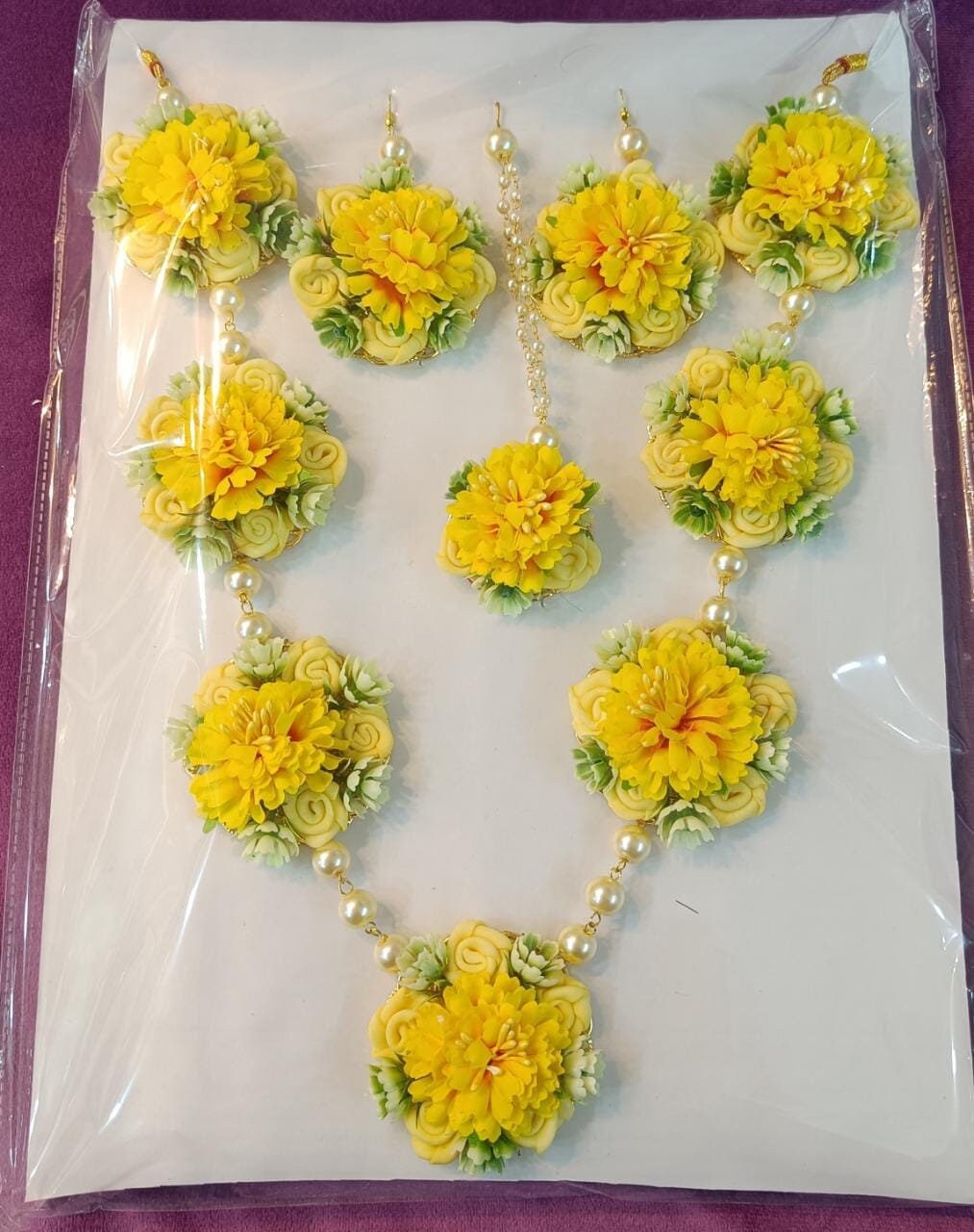 Conjunto de novia de flores amarillas y verdes de seda