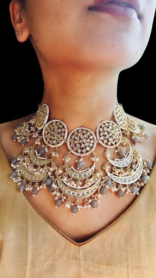 Indian simple beige bridal/gray kundan choker tikka set/Polki Pakistani Necklace/Wedding Semi bridal Jewelry/Sabyasachi necklace chandbali