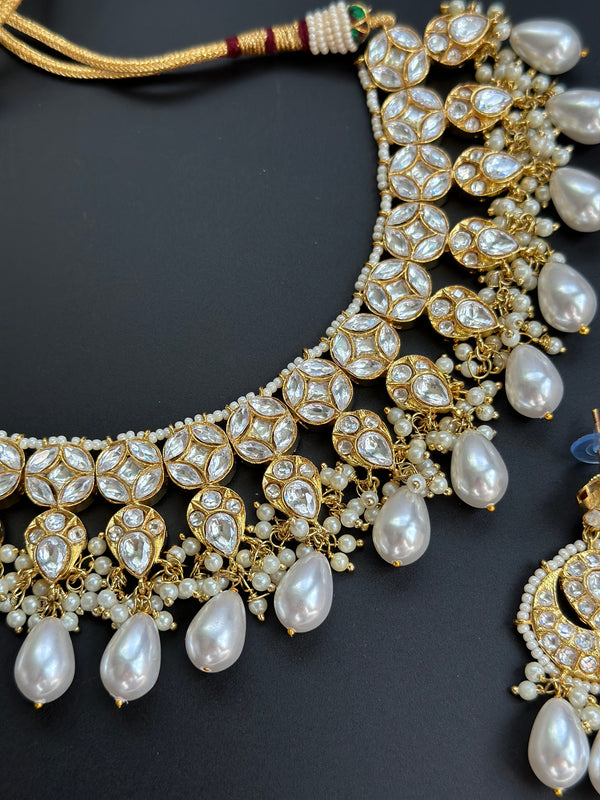 kundan gold necklace with tikka/Indian wedding jewelry/gold pearl necklace/sabyasachi necklace/thapa kundan Pakistani set/multan choker