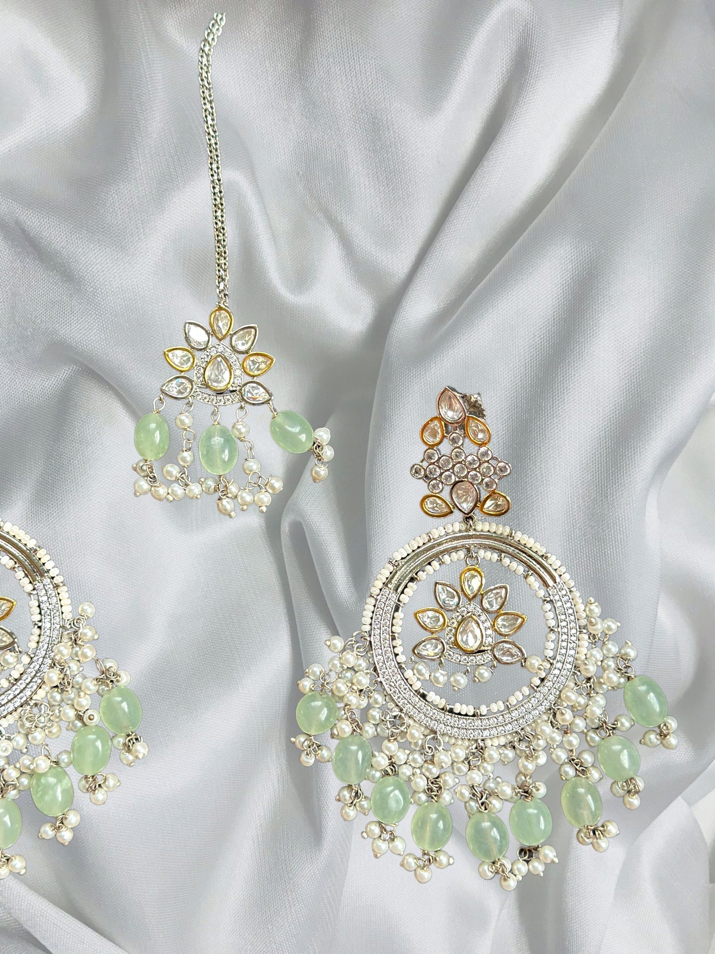 Chandbali green Tikka Jhumka set/Reception earrings/sabyasachi tikka set/kundan earrings/Mint Bead earrings/pastel maangtikka earring