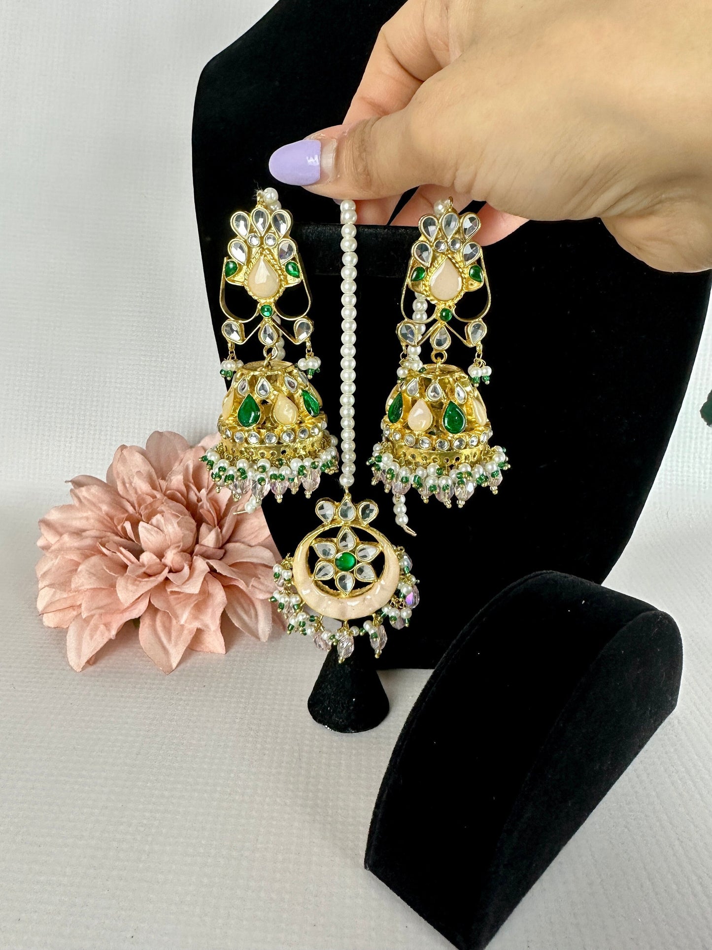 Pink tikka and earring set/kundan Punjabi tikka/wedding maangtikka and jhumka/Meenakari earrings with tikka/small dainty jhumka/Indian tikka